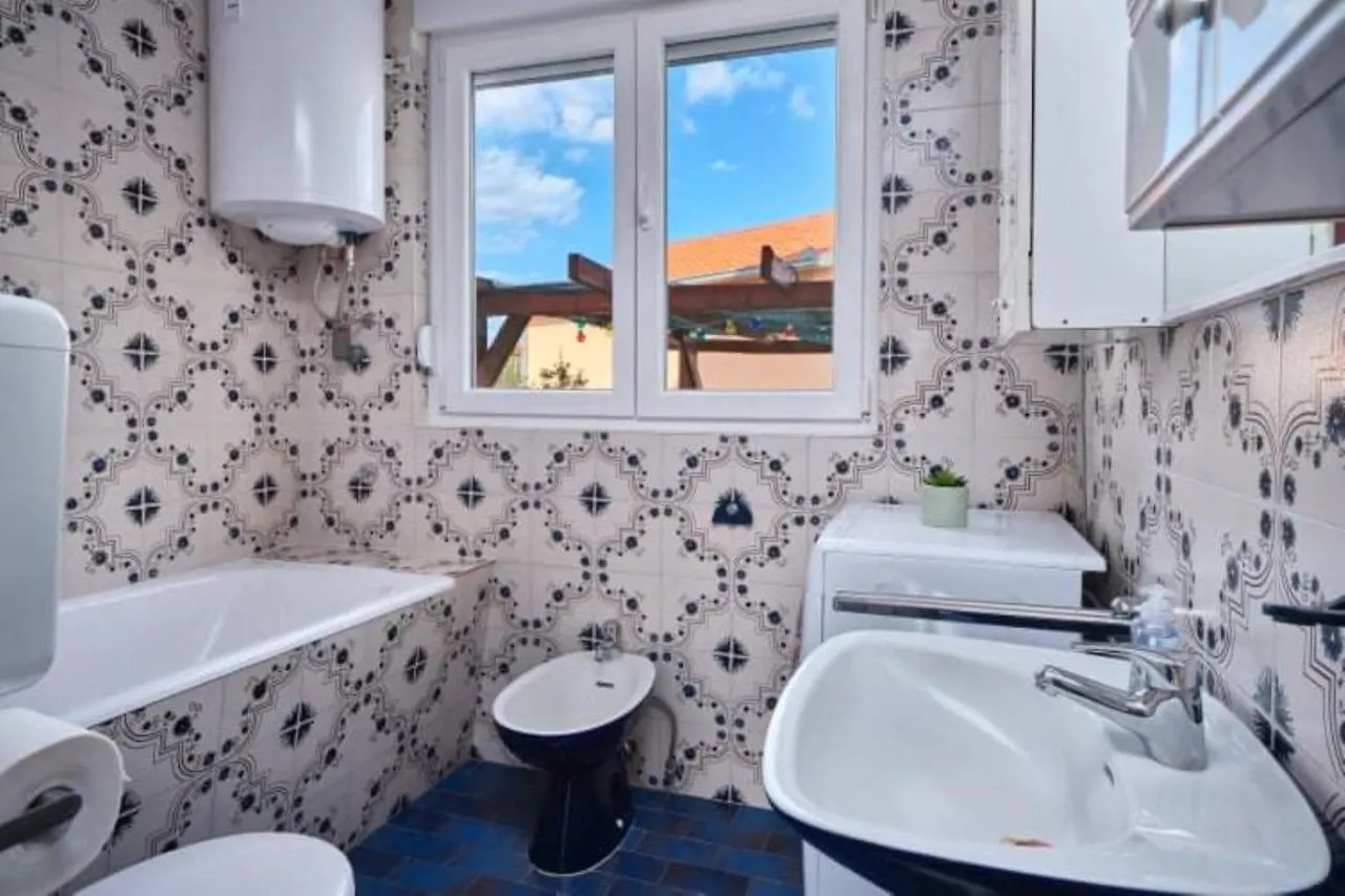 Apartments Simun - 15M From Beach Trogir
