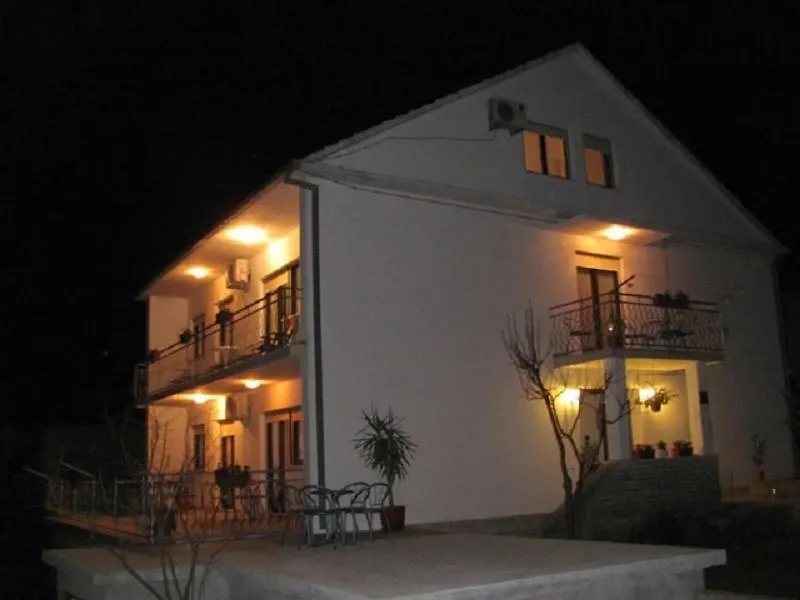 Apartments Simun - 15M From Beach Trogir Croatia