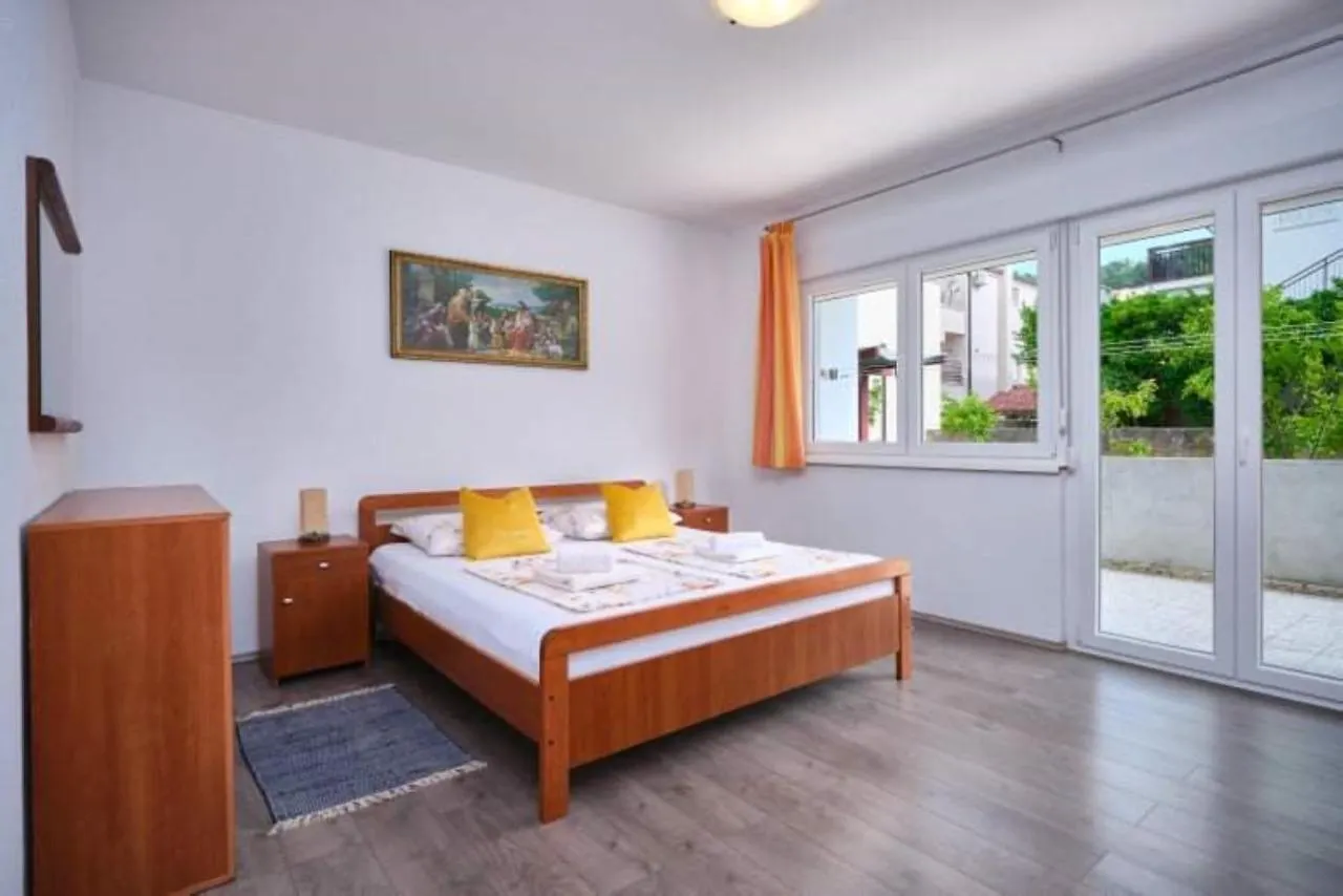 Apartments Simun - 15M From Beach Trogir 0*,  Croatia