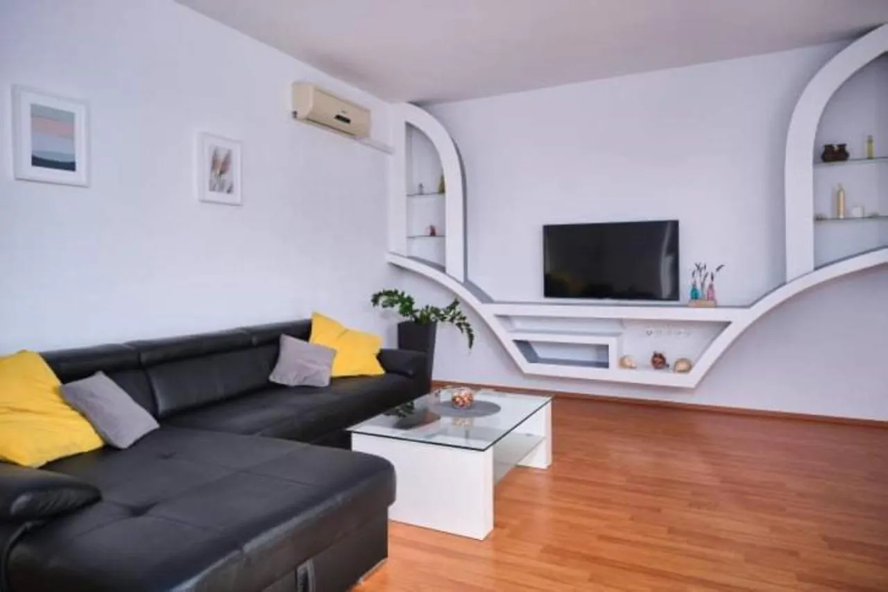 Apartments Simun - 15M From Beach Trogir