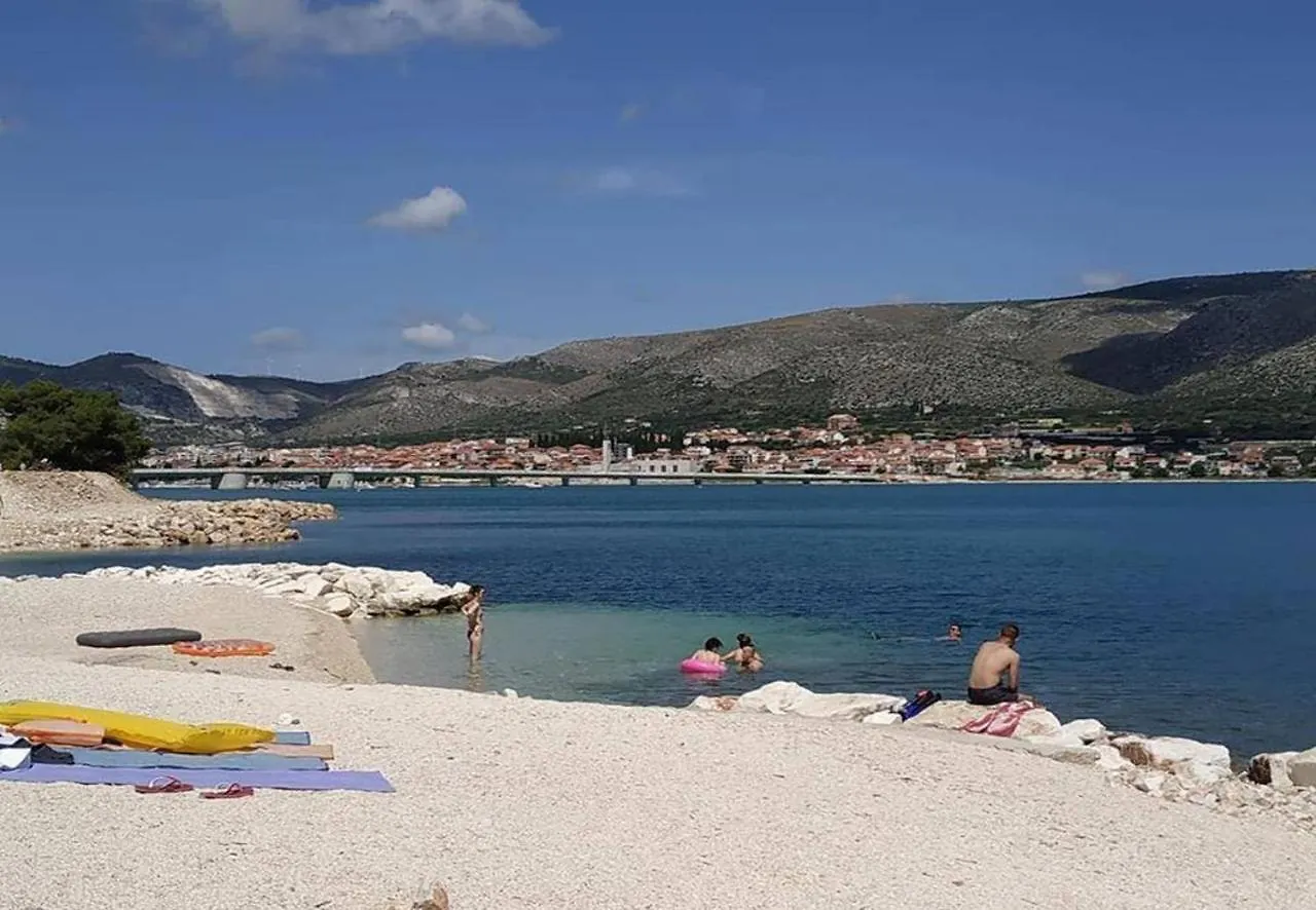 Apartments Simun - 15M From Beach Trogir